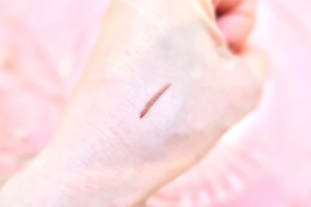 【4月15日発売☆まるでホイップを固めたような描心地のペンシルアイライナー】ディーアップ エアクリームペンシル_3_3