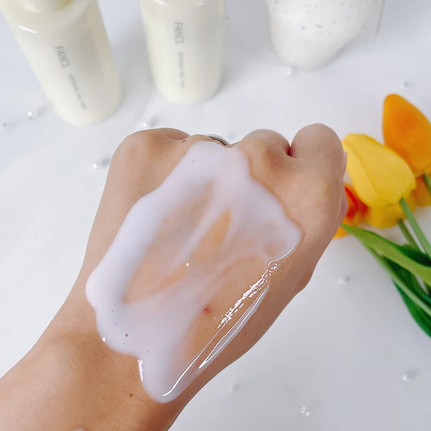 ファンケル 朝用ミルク洗顔 テクスチャー