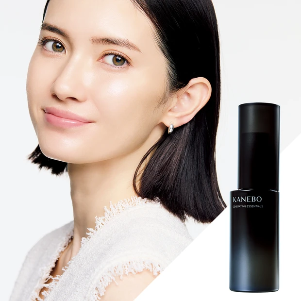 “水滴るような肌”に導く新化粧水誕生