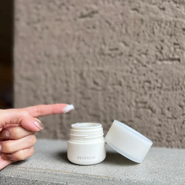 【5位】《エクセル》スキニーリッチシャドウに誰でも似合う限定色「SR13ヘーゼルブラウン」が登場