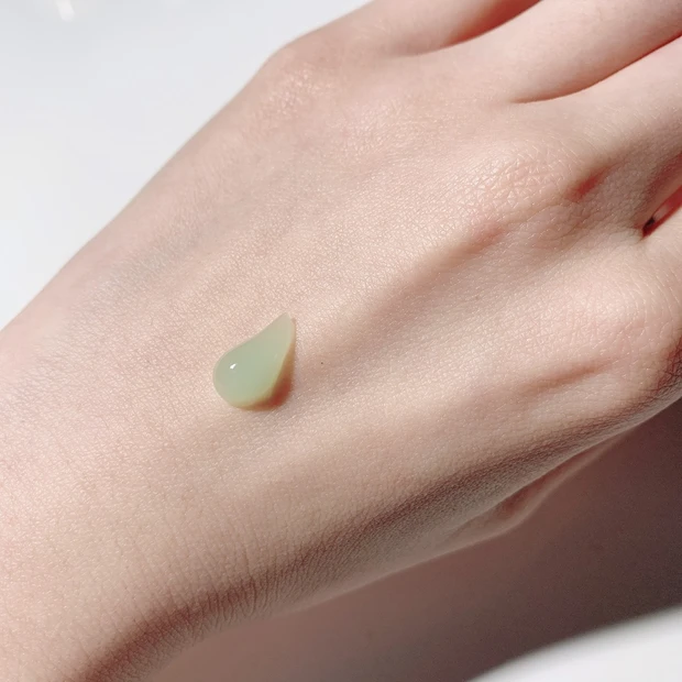 みずみずしいジェル