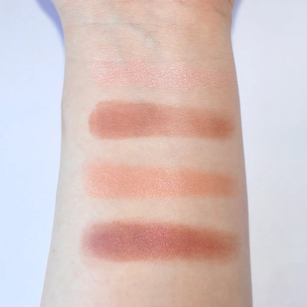 ルナソル(LUNASOL)アイカラーレーション 19 マホガニー(Mahogany) スウォッチ