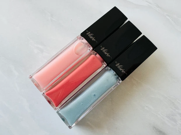 ヴィセのエッセンスリッププランパー SP001 シアーピンク・BE300 ベージュピンク・BL900 クリスタルブルー