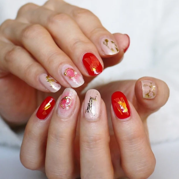 100均＆プチプラであでやかに！簡単ニューイヤーネイル【ギ☆のセルフネイ…