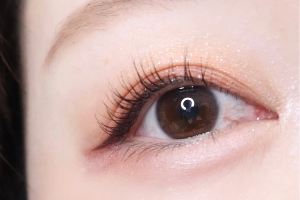 エトヴォス ミネラルクラッシィシャドー ジョイピンク アイメイク