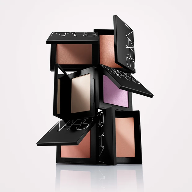 NARSの大人気チークからアジア限定シェードの新7色が発売【秋新色コスメ2025】