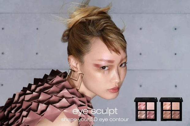 【6位】「シュウ ウエムラ」くすみニュアンスのアイシャドウや、眉を楽しむ新色登場