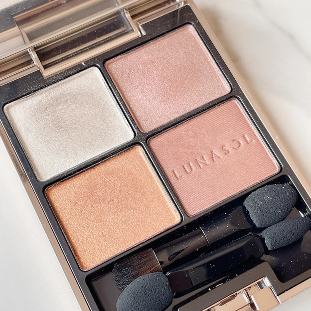 〈完全保存版〉手持ち全色レビュー【ルナソル アイカラーレーション】大人気のアイシャドウを徹底レビュー_4_1