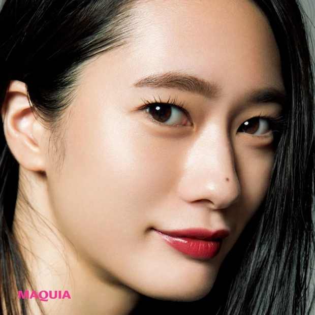 一重・奥二重のクールな男顔がセクシー顔に! 女度高めの唇が主役