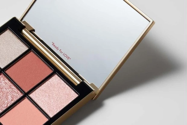 【4位】甘いムードたっぷり! スナイデル ビューティのバレンタインで自分にも愛を贈ろう