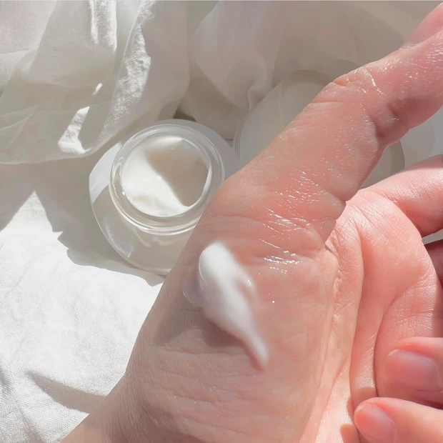 【最愛クリーム】SENSAI［センサイ］AS イルミナティブクリーム（全顔用抗シワ設計）でシワ改善しながらうるおい・ハリ・ツヤ・キメ全て叶える！_4_2