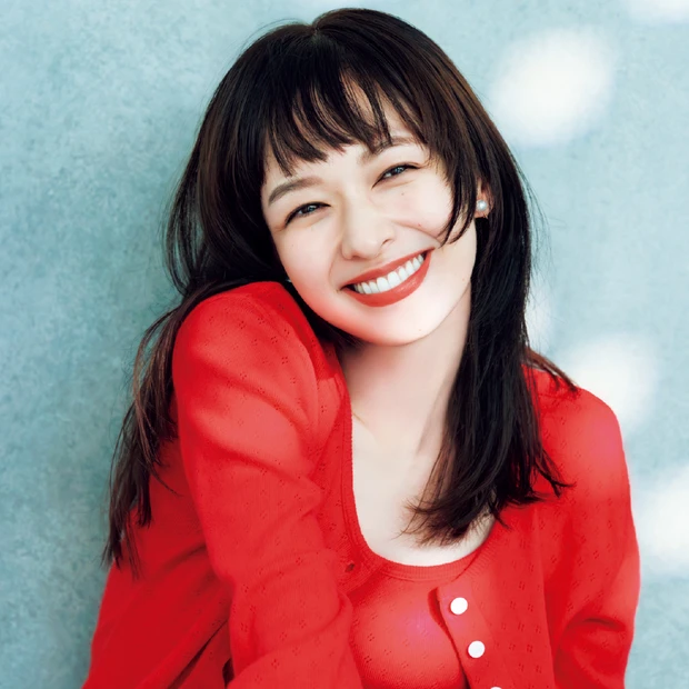 【森 絵梨佳さんのおすすめアイテム４選】圧倒的な多幸感＆透明感肌の秘密はコレ！