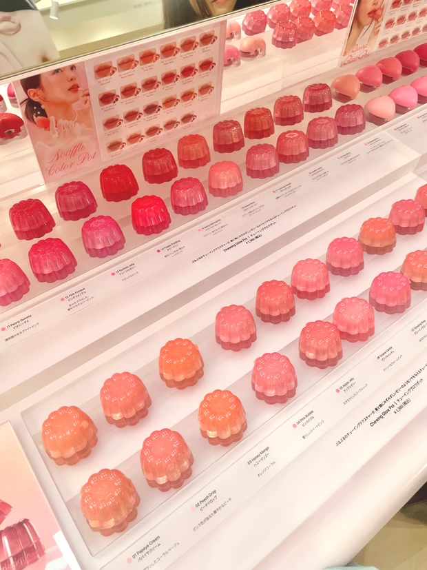 新作も旧作もあるよ