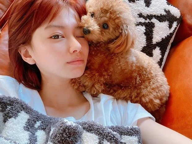 掃除でデトックス、愛犬とリラックス！ 『山本舞香流 #Stay Homeの楽しみ方』vol.4