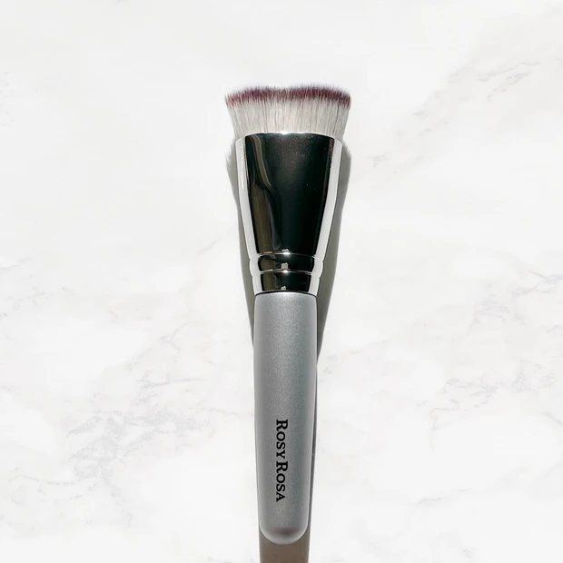 ロージーローザ　マルチファンデブラシ