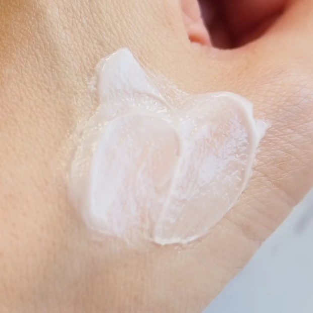 「DEW タンタンコンクドロップ」のテクスチャー