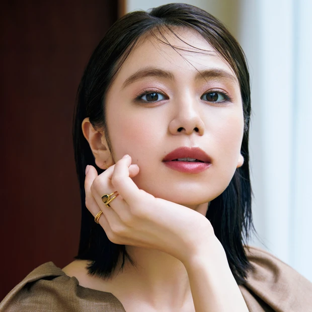 【秋メイク】注目の秋コスメ、おすすめの組み合わせ！ RMKの輝きパレット…