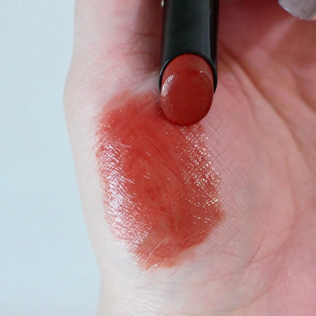 KATE(ケイト)リップモンスター イエベ春お気に入りカラー 04 パンプキンワイン スウォッチ