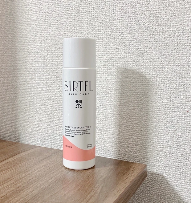 【SIRTFL ブライトエッセンスローション】150ml ¥2,970(税込)でトラブルが起きにくい肌作り_1