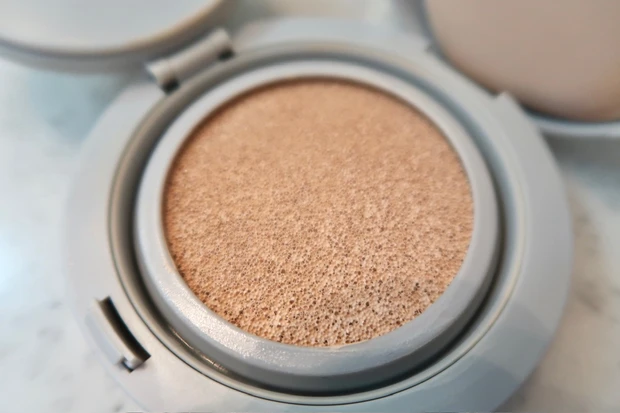 バイユア  ​セラムフィット シルキー ヌード クッション 中身