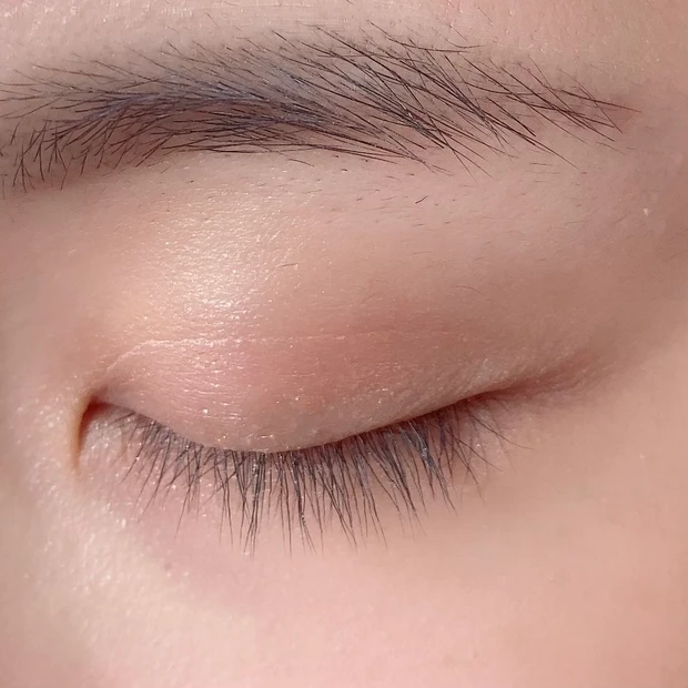 オルビスのアイカラーベース『ふっくらピーチ』で、目元に血色感とハリ感を!【プチプラコスメ】_4