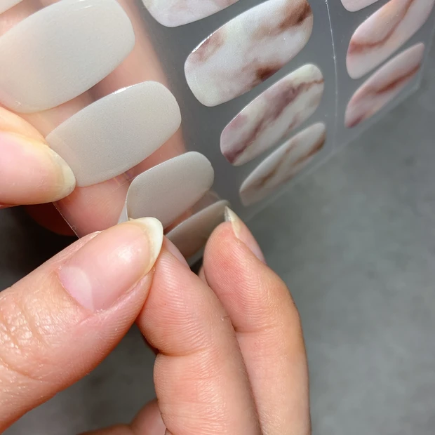 ラコララン lacoraran ジェルネイルシール セルフネイル 使い方