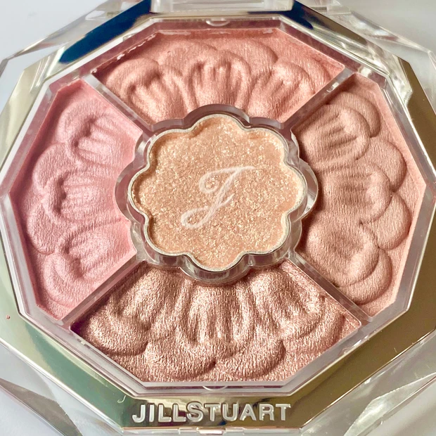 ジルスチュアート　アイシャドウ　01