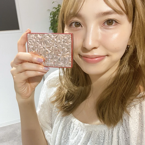 \ファンデーション慣れしていない人でもつけやすい!/
【アスタリフト ルミナス エッセンス リキッド】
【アスタリフト ルミナス エッセンス パウダー】_7