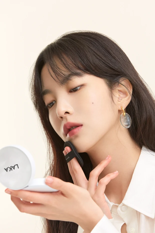 オフィシャルビジュアルを見て気がつくことありませんか？こういう時代になって行くのですね！_2_3