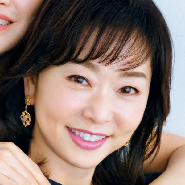 天野佳代子
