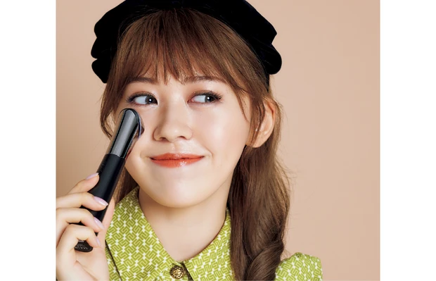 君島幸季さんがメディキューブ スキンブースターショットを使用している様子