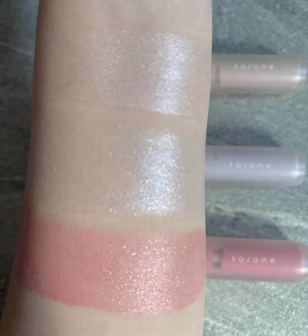 トーン ルミナス グロウ リキッド ベースメイク ハイライト チーク 2026 新作 春コスメ 全色スウォッチ イエベ ブルベ