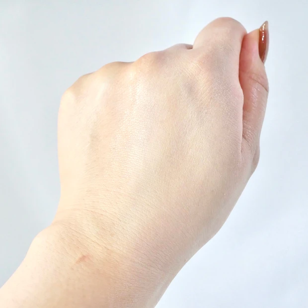 ALLIE(アリィー)カラーチューニングUV 03 シアーベージュ SPF50+ PA++++ ノーファンデUV おすすめ スウォッチ