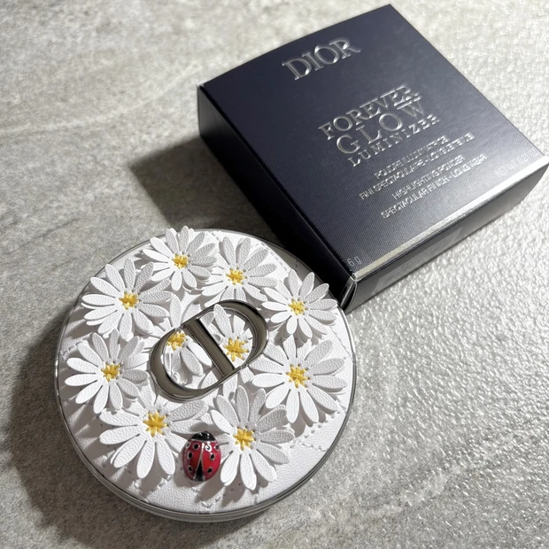 【ディオール】4月17日発売！2026夏ディオールスキン フォーエヴァーグロウ ルミナイザー限定色をスウォッチ付きでご紹介♪