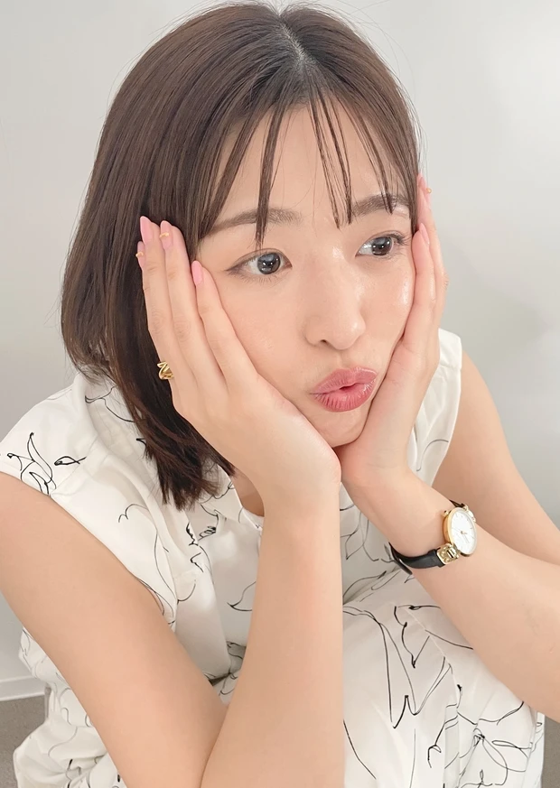 【自己紹介】初めまして!!あいほんです。2022年MAQUIA公式インフルエンサーとして活動させてもらうことになりました。_1_1