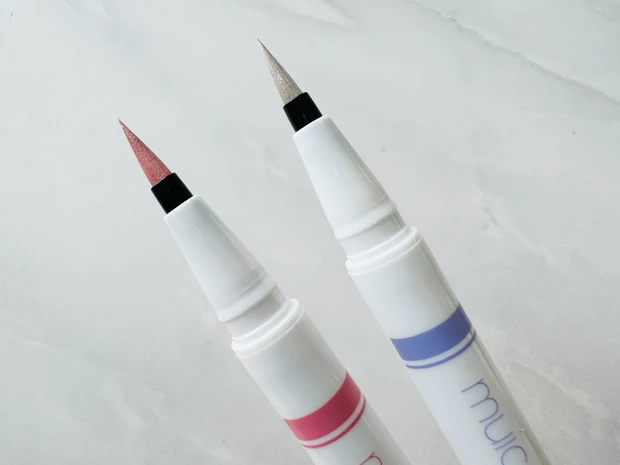 うるみリキッドライナーのWon01 あざモテピンクとWon02 クリアスイートピー