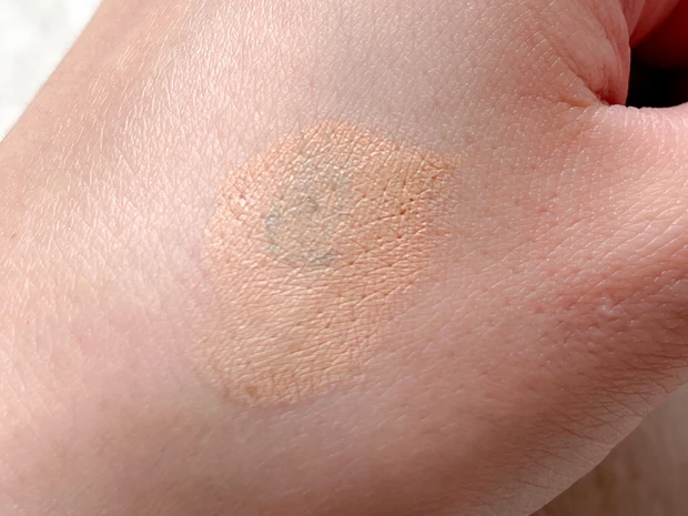 ＼石鹸落ち／肌に気を遣う人のコンシーラー。ETVOS ミネラルコンシーラーパレット_4