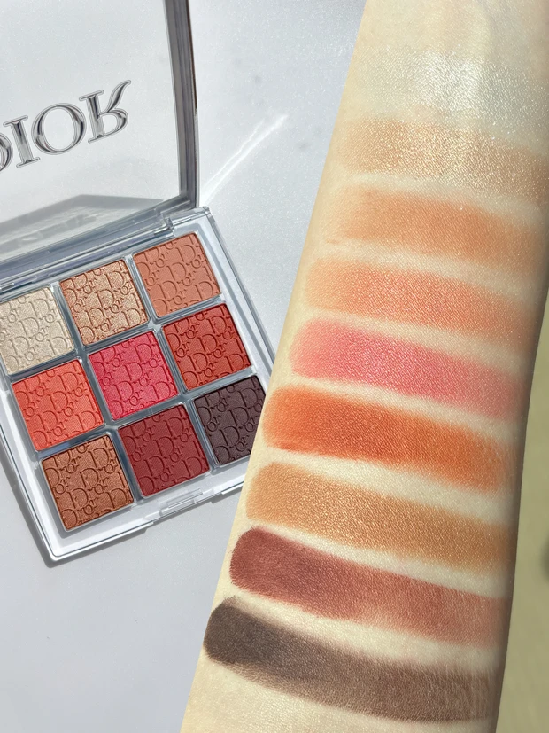 ディオール バックステージ アイ パレット スウォッチ 003 ウォーム