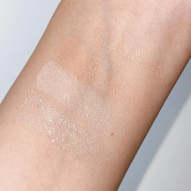 ケイト「ポッピングシルエットシャドウ」 BE-1 シナモンポップ×ブルべ スウォッチ