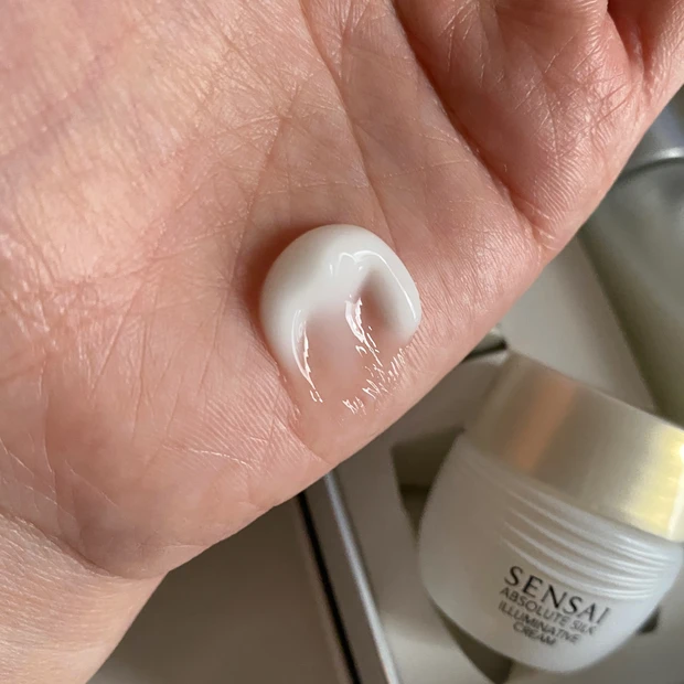 AS イルミナティかブクリーム 着画