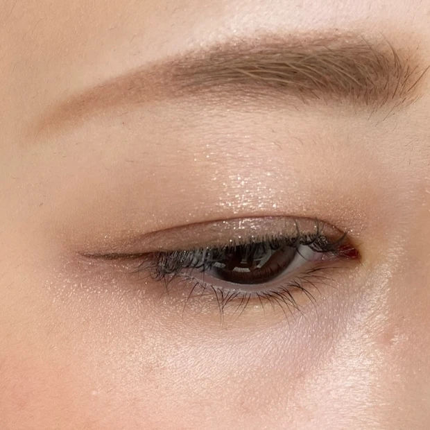 モノアイカラーレーション メイク