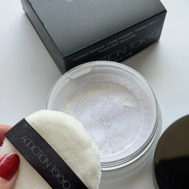 崩れにくい最愛フェイスパウダーはアディクション！透明感を爆盛りできるお粉。