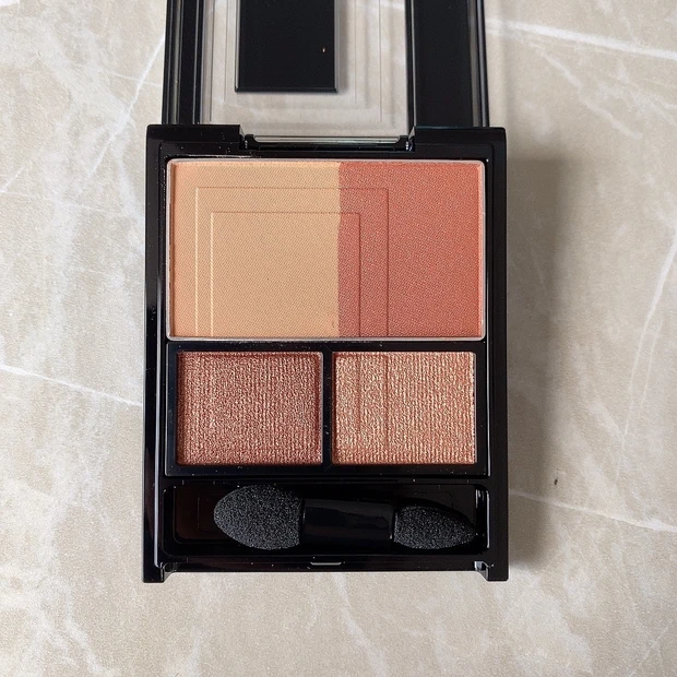 モンスターリップで話題沸騰したKATEの新作3Dプロデュースシャドウをスウォッチ付きでご紹介!【KATE】【3Dプロデュースシャドウ】【骨格メイク】【バズりコスメ】_2_3