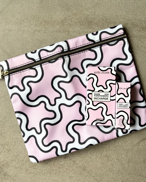 エスティ ローダー × DVF ベースメークアップ セット