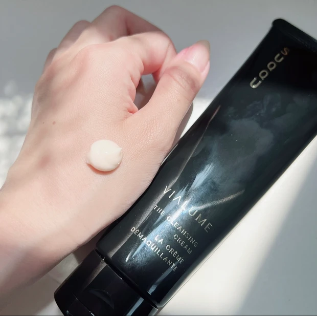 〈スキンケア〉SUQQU（スック）ヴィアルム ザ クレンジング クリームご紹介。高級だからこそ最高の効果を実感。肌年齢マイナス10歳肌をキープ　美容マニアが愛するクレンジングご紹介します♡写真付き使用方法ご紹介します。_2_1