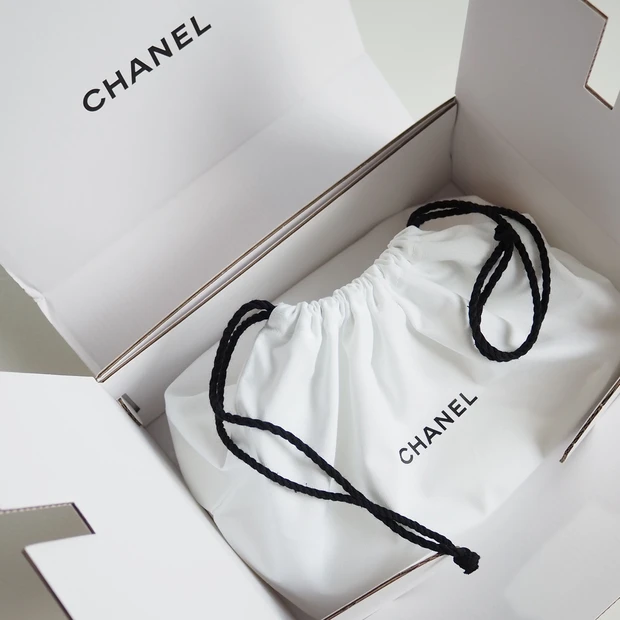 シャネルオンラインブティックの包装