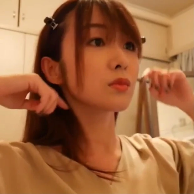 【セルフカット】失敗しない前髪の切り方を動画で解説します！福原遥ちゃん風シースルーバングのつくりかた_4