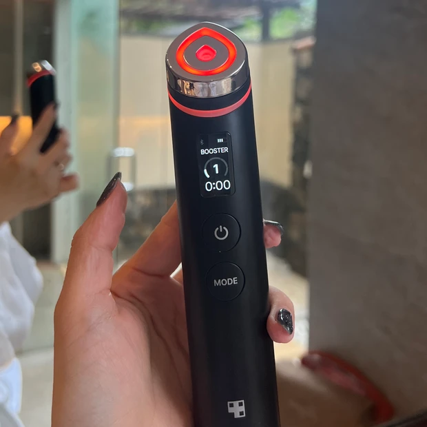 Qoo10メガ割で韓国美顔器！メディキューブ「AGE-R ブースター
