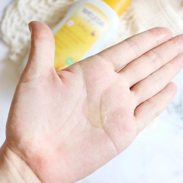 ヴェレダ カレンドラベビーオイル