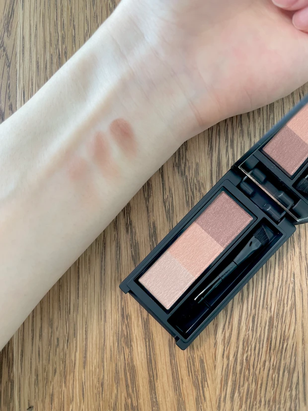 使うだけで垢抜け叶うリピ買いコスメ🤍Celvokeアイブロウパウダー👀✨_2_1